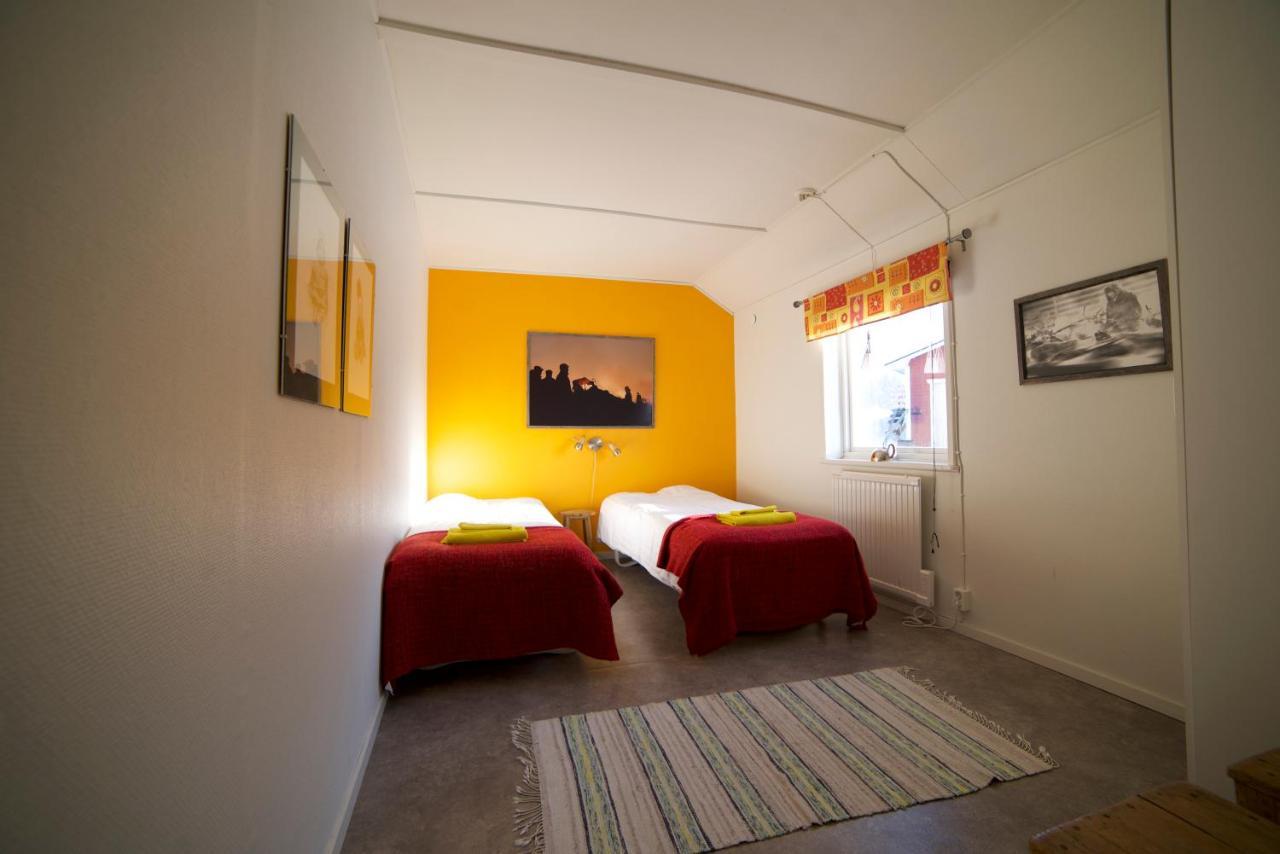 Ofelas Islandshaestar & Guideservice Kiruna Exterior foto